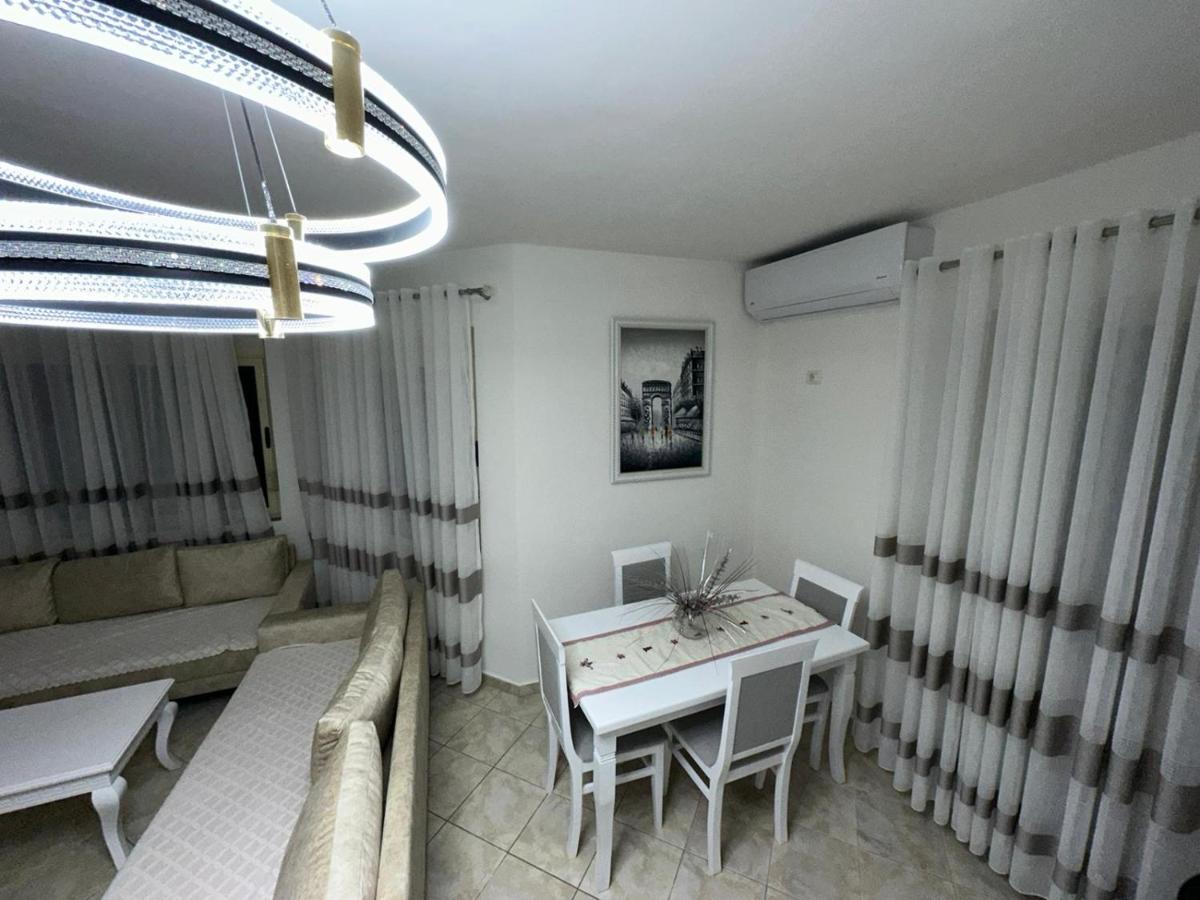 Spacious 2 Bedroom Apartment In Durres Beach Exterior photo